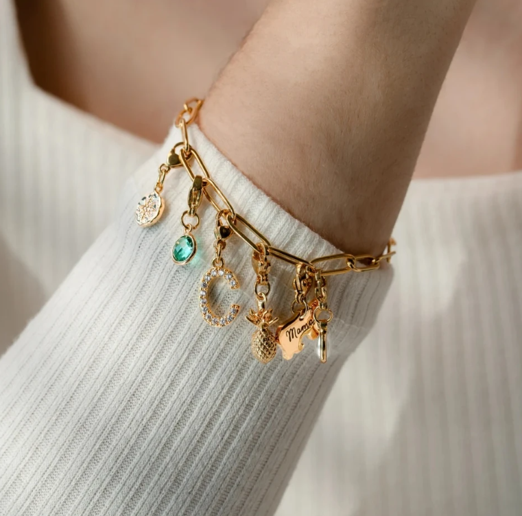 Bracelet personnalisé à breloques