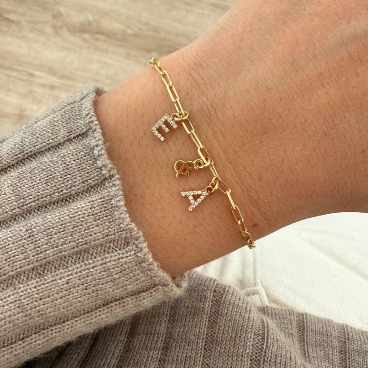 Bracelet personnalisé à breloques